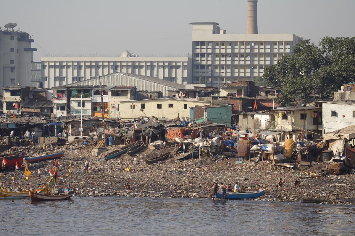 Waterside homes in Mumbai. Flickr/Department of Foreign Affairs and Trade
